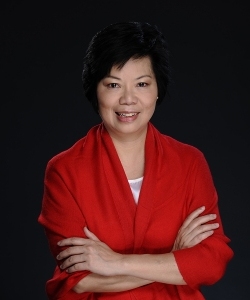 International Systemic Constellation Master Trainer Rebecca Szeto